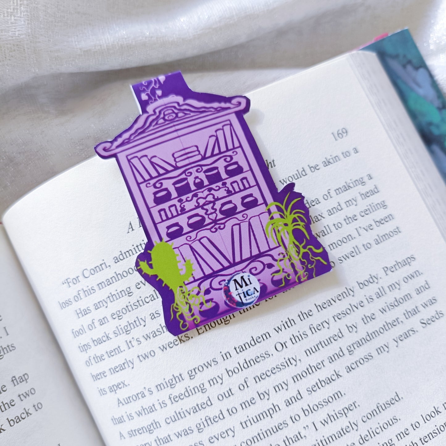 Marcador Magnético _ Estante de livros